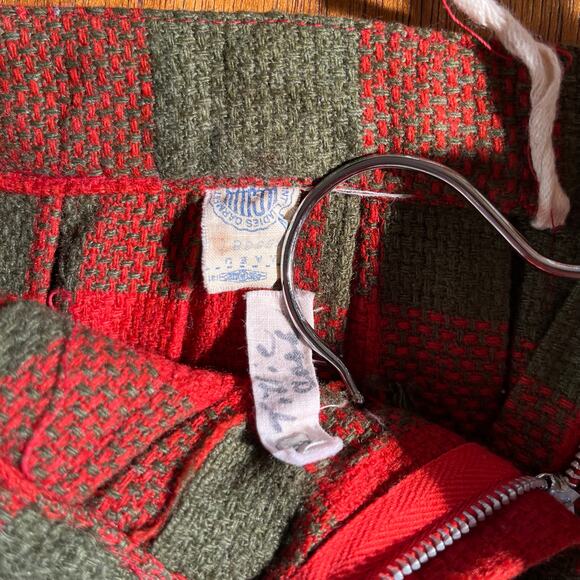 Vintage 50s / 60s Red Green Plaid Wool Midi Skirt Pleated // Size‎ XS - Picture 5 of 5